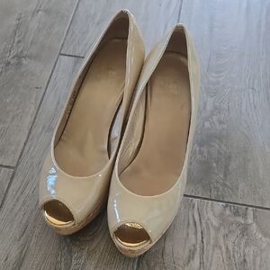 Elegant Beige Peep-Toe Wedges